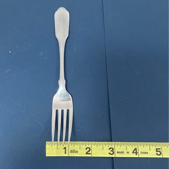 Wm Rogers Oneida Gloria Montclair Pattern Dinner Fork Deluxe Stainless Flatware - Picture 6 of 6